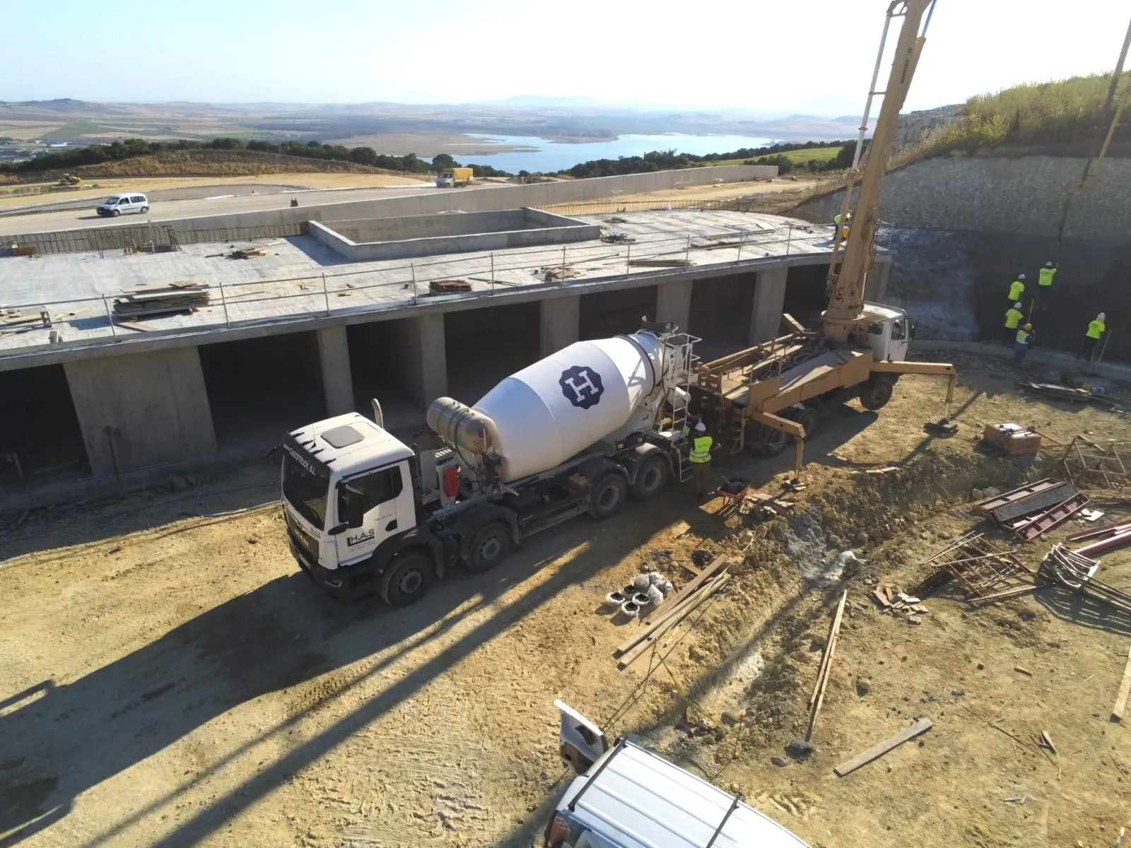 Obra de edificación con bombeo HAS